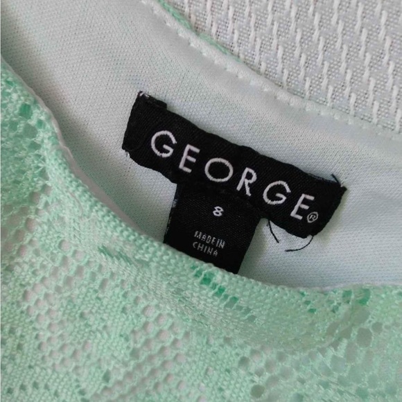 Girls size 8 George mint green crochet lace dress perfect spring easter dress - Picture 4 of 6